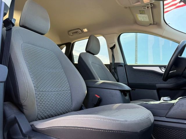 Used 2020 Ford Escape SE FWD image 16