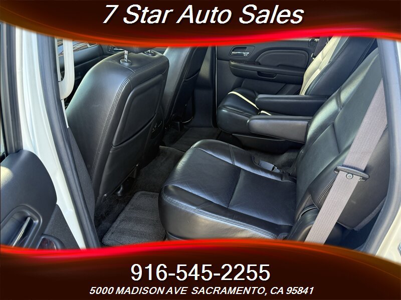 Used 2009 GMC Yukon Denali AWD/4WD image 16