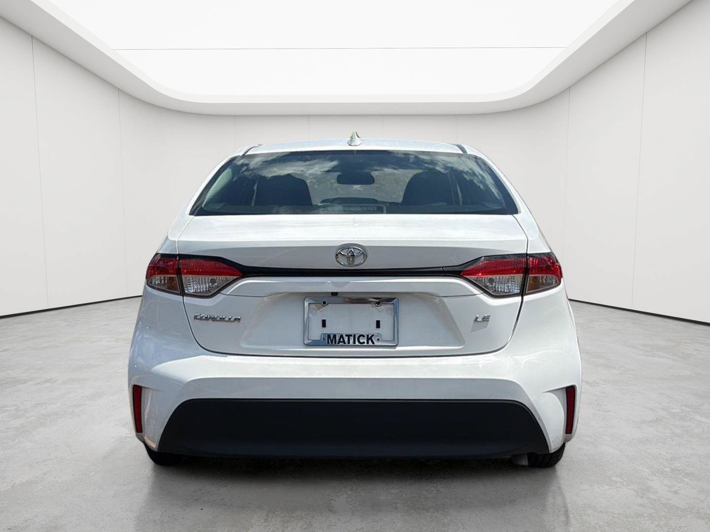 Used 2024 Toyota Corolla LE FWD image 7