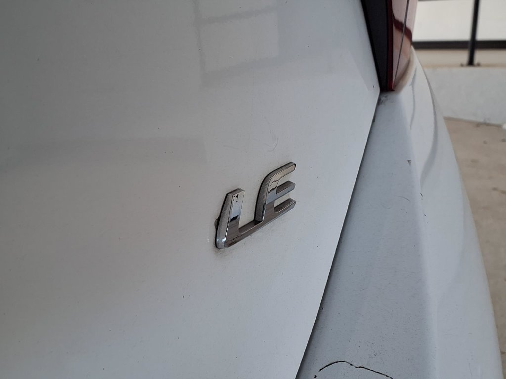Used 2016 Toyota Corolla LE FWD image 16