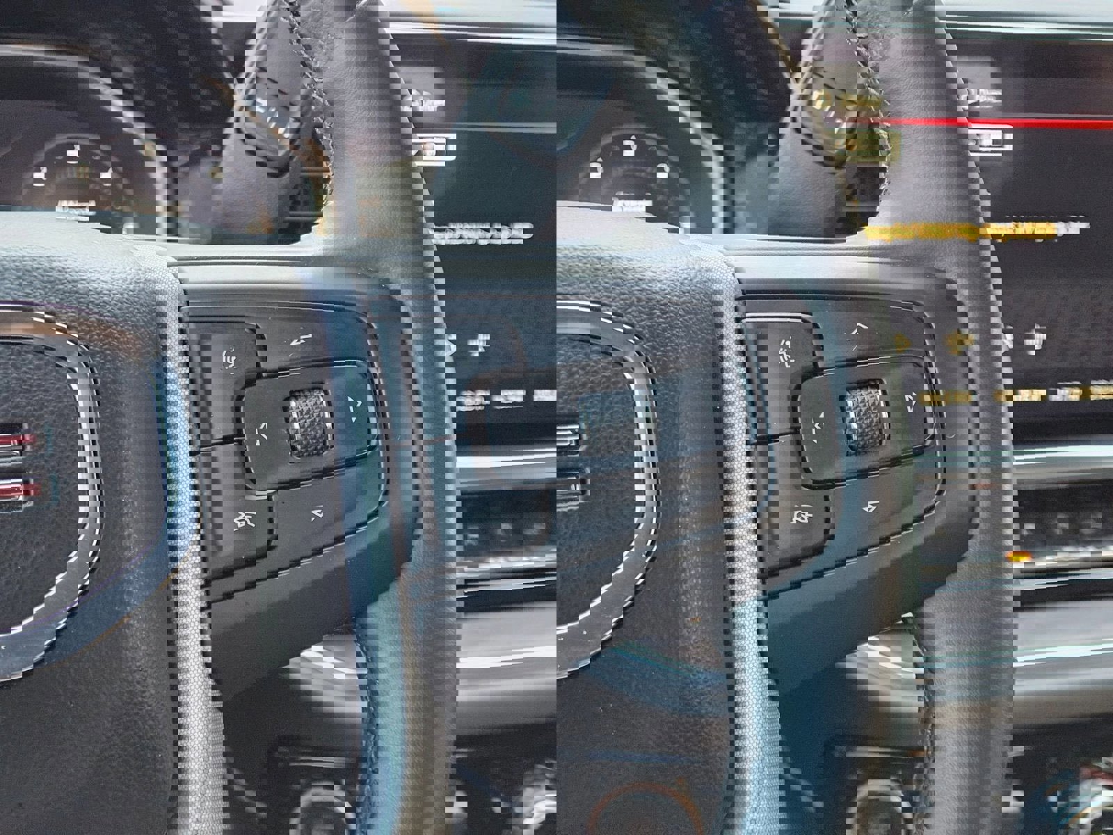 Used 2025 GMC Sierra 1500 SLT image 13