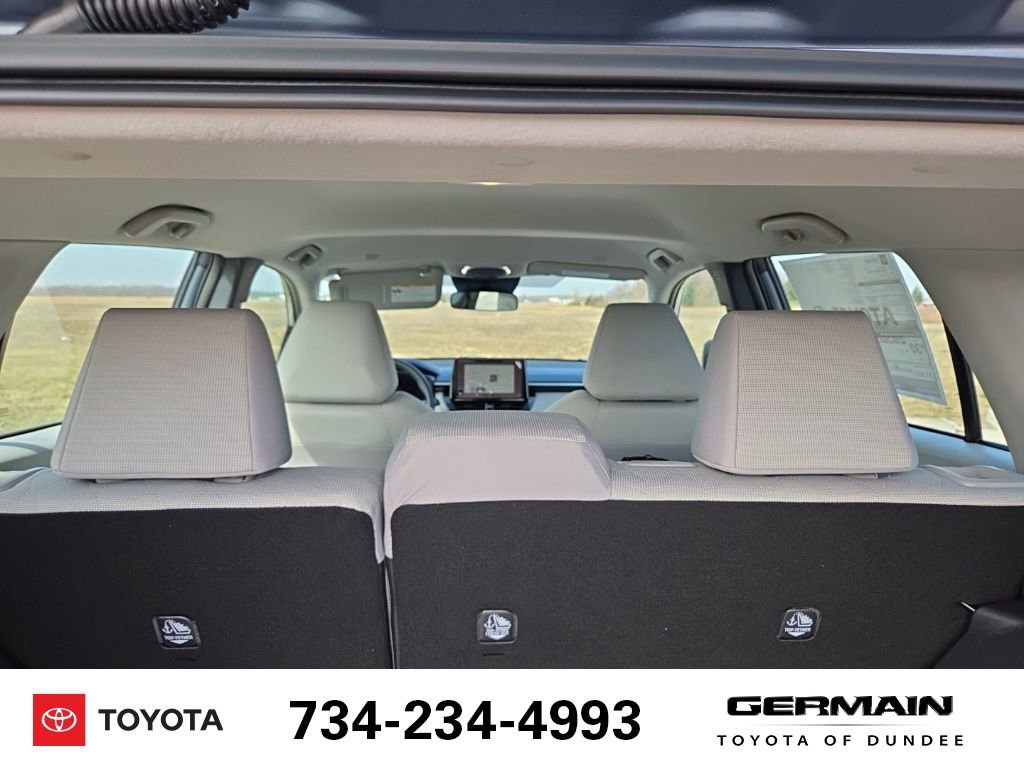 New 2026 Toyota Corolla Cross L image 30