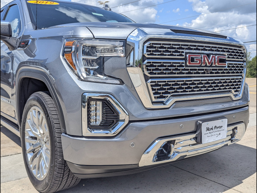 Used 2019 GMC Sierra 1500 Denali w/ Denali Ultimate Package AWD/4WD image 12
