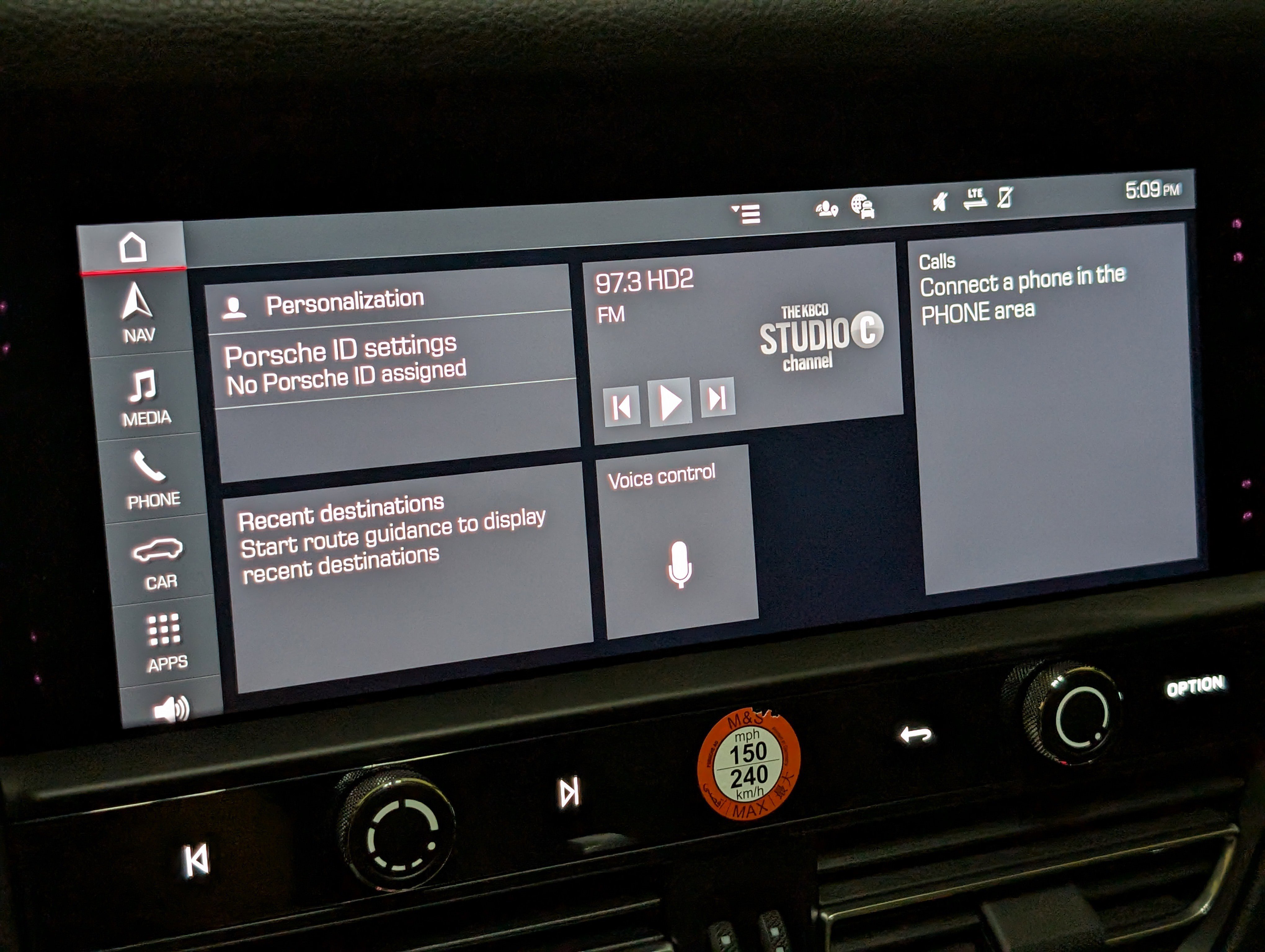 Certified 2026 Porsche Macan image 29