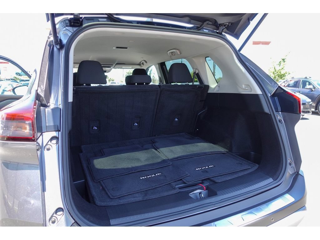 Used 2022 Nissan Rogue SV FWD image 34