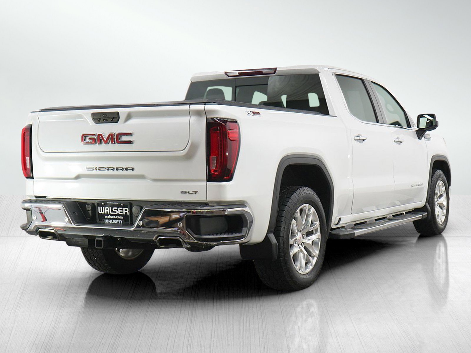 Used 2021 GMC Sierra 1500 SLT w/ SLT Convenience Package AWD/4WD image 5