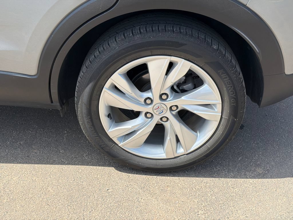 Used 2025 Buick Encore GX Preferred FWD image 19