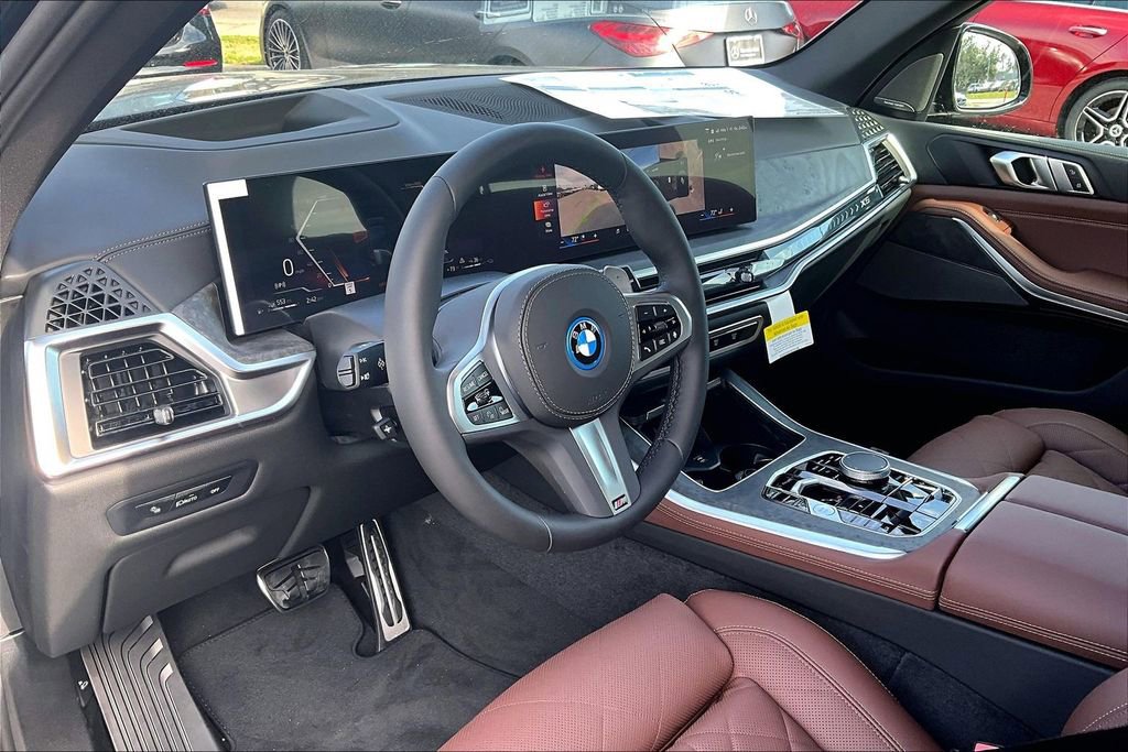 New 2026 BMW X5 xDrive50e w/ M Sport Package AWD/4WD image 5