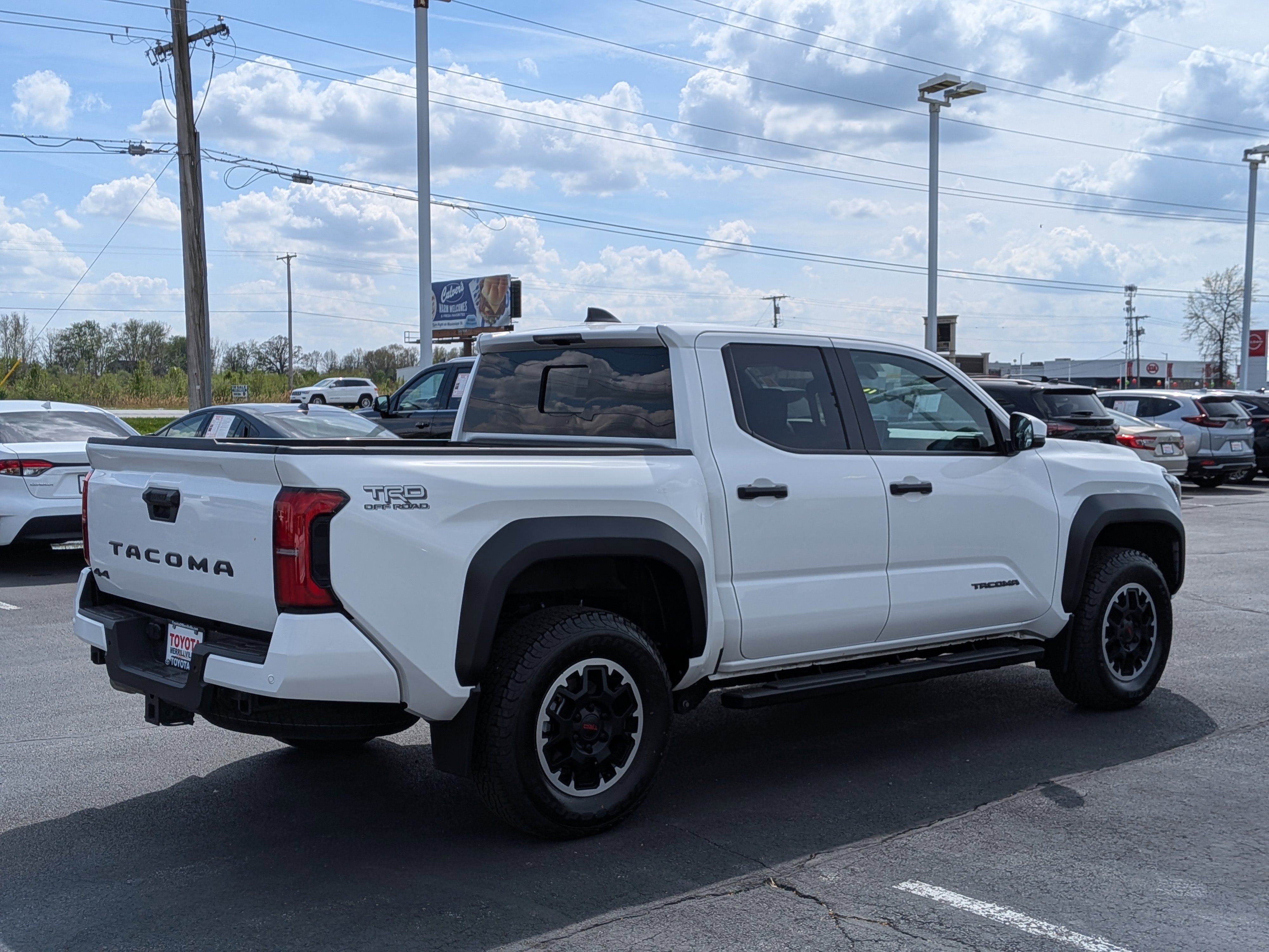 Used 2024 Toyota Tacoma TRD Off-Road w/ TRD Off Road Upgrade Package AWD/4WD image 10