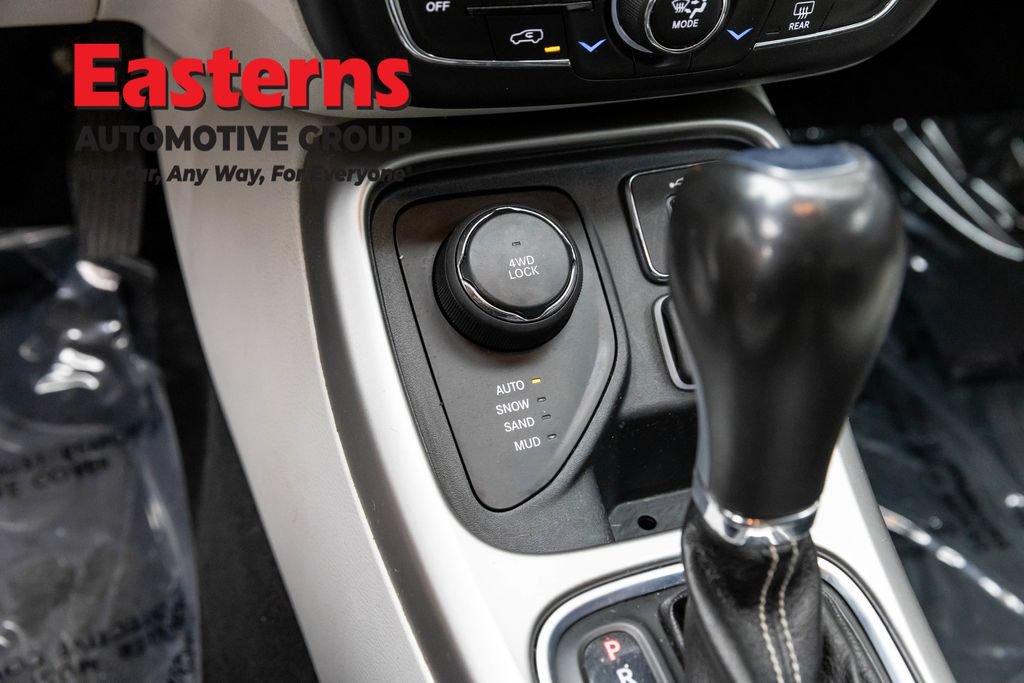 Used 2021 Jeep Compass Latitude AWD/4WD image 21