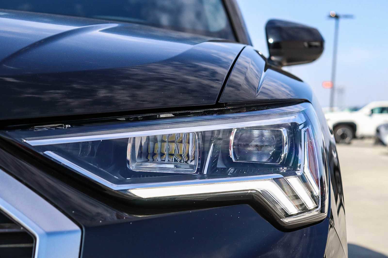 Used 2025 Audi Q3 2.0T Premium Plus w/ Premium Plus Package image 7