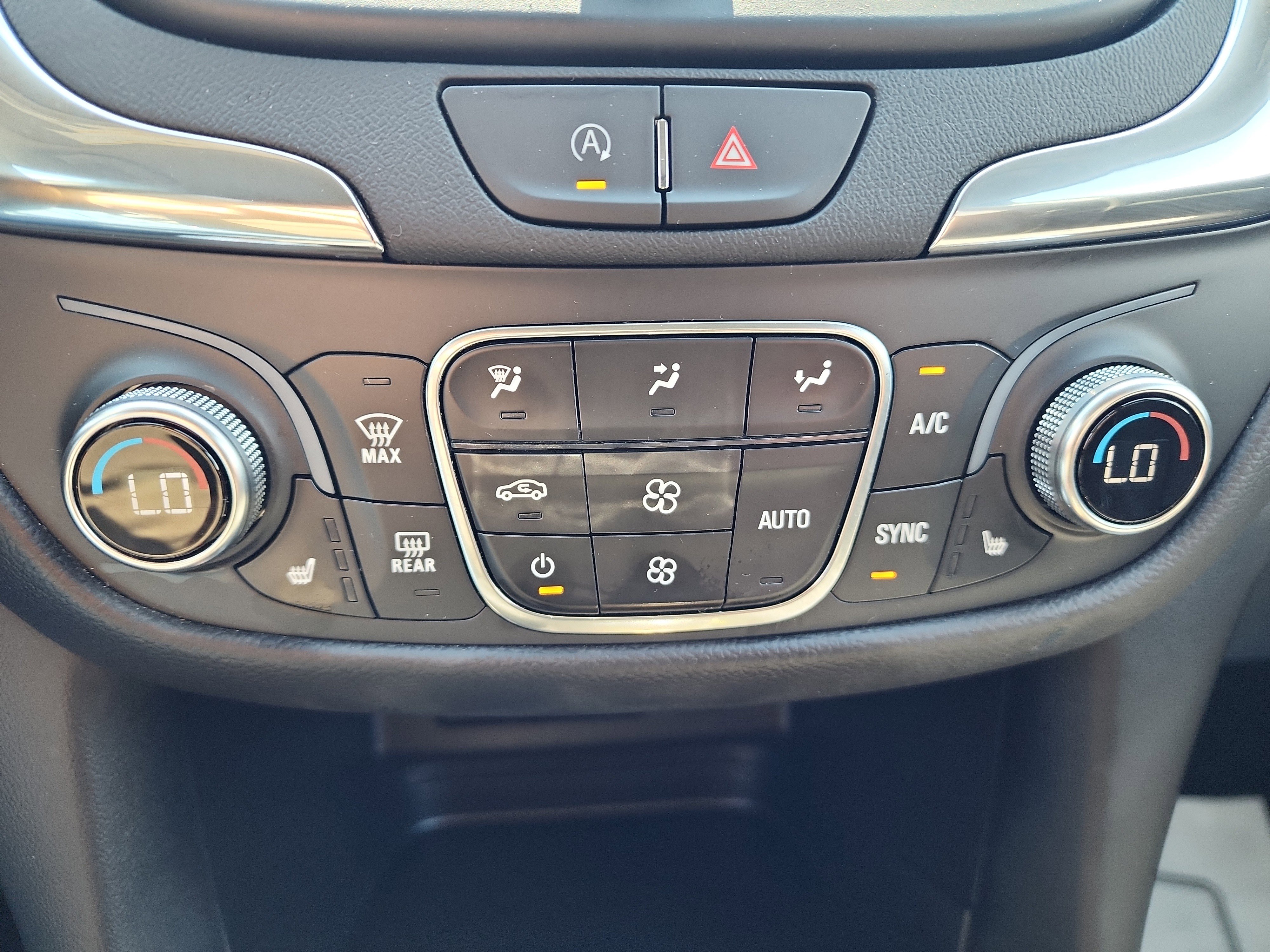 Certified 2023 Chevrolet Equinox LT AWD/4WD image 16