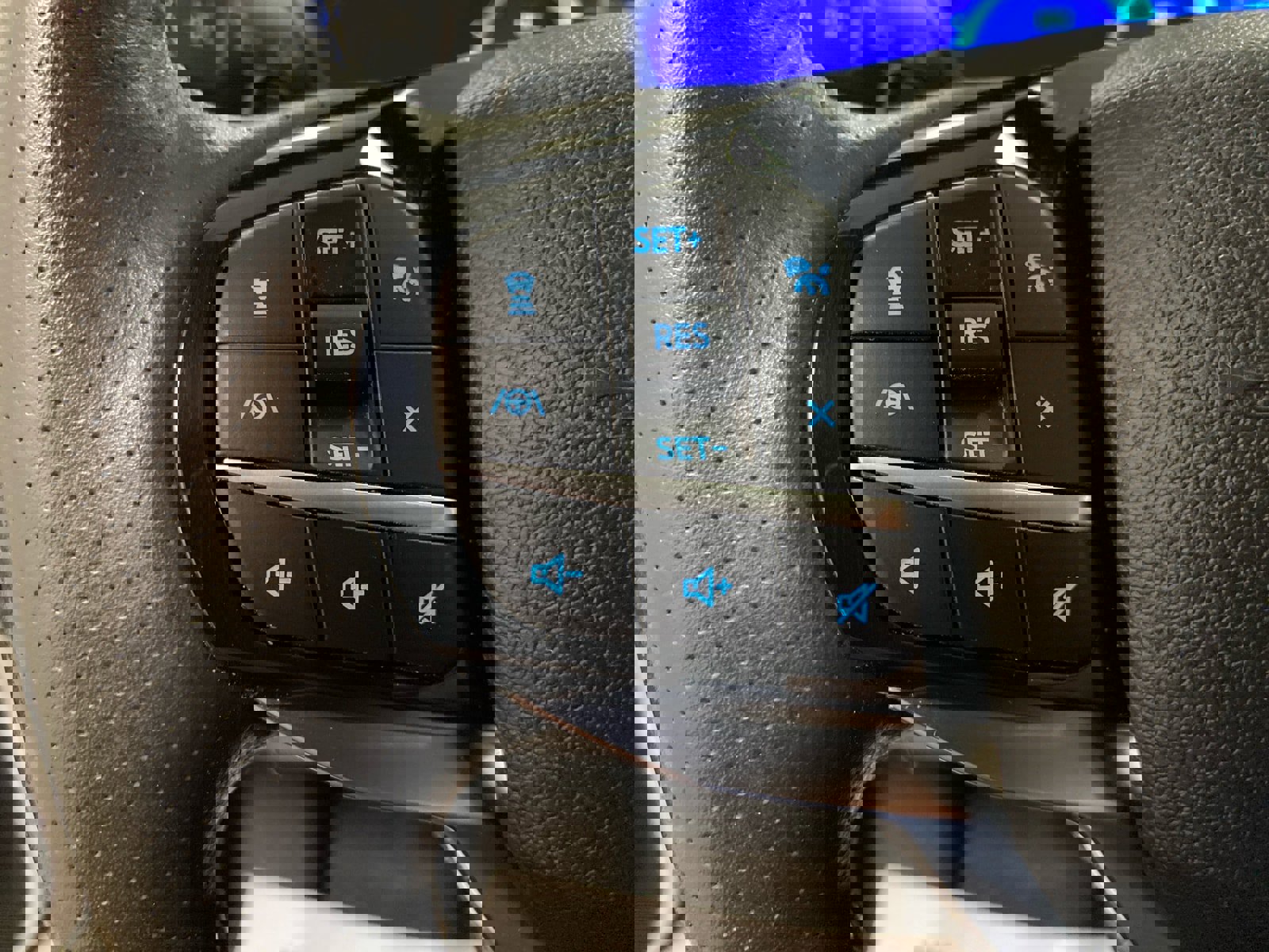 Used 2023 Ford Explorer ST w/ Equipment Group 401A image 20