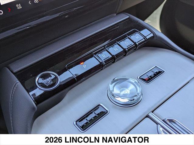 New 2026 Lincoln Navigator Reserve w/ Jet Appearance Package AWD/4WD image 10