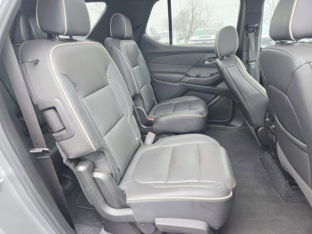 Used 2023 Chevrolet Traverse Premier image 14