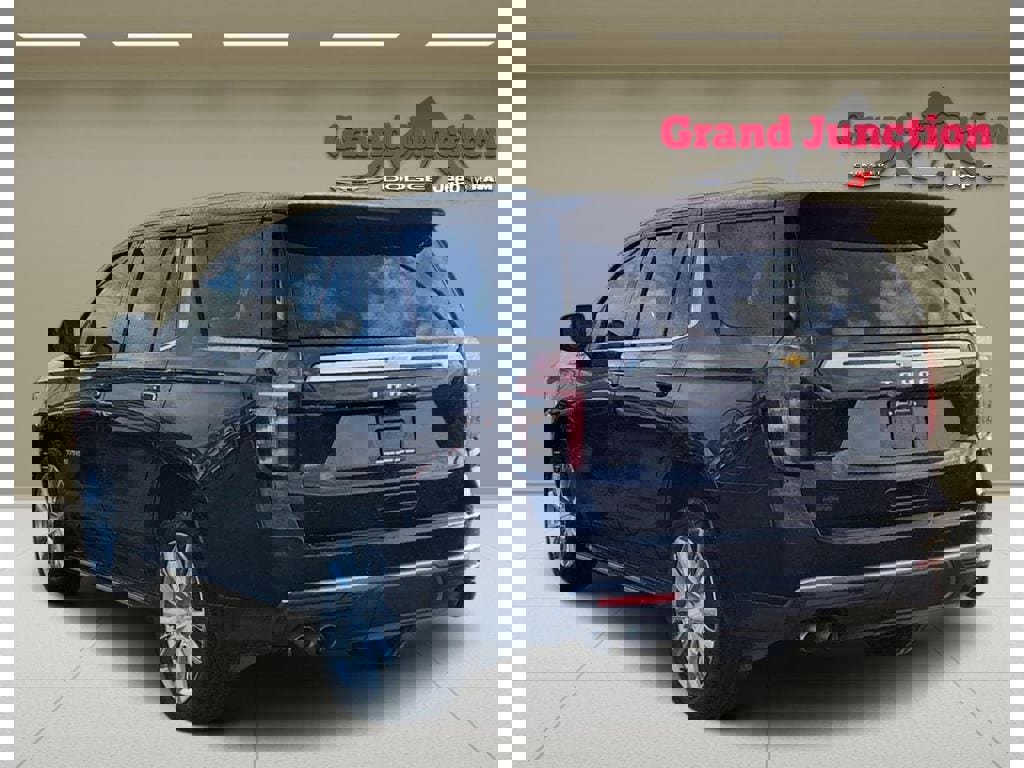 Used 2023 Chevrolet Tahoe High Country image 4