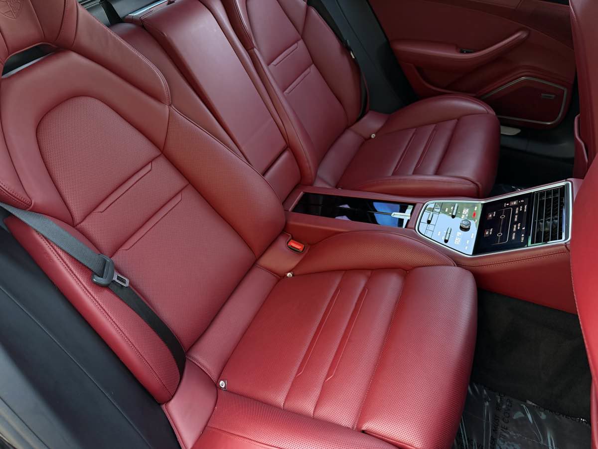 Used 2018 Porsche Panamera image 22