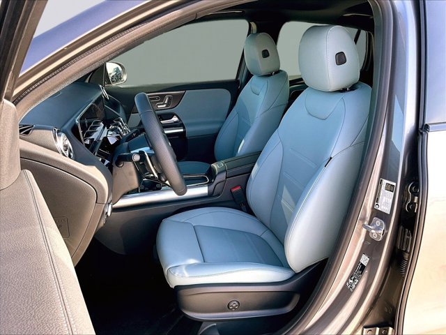 New 2026 Mercedes-Benz GLA 35 AMG 4MATIC image 11