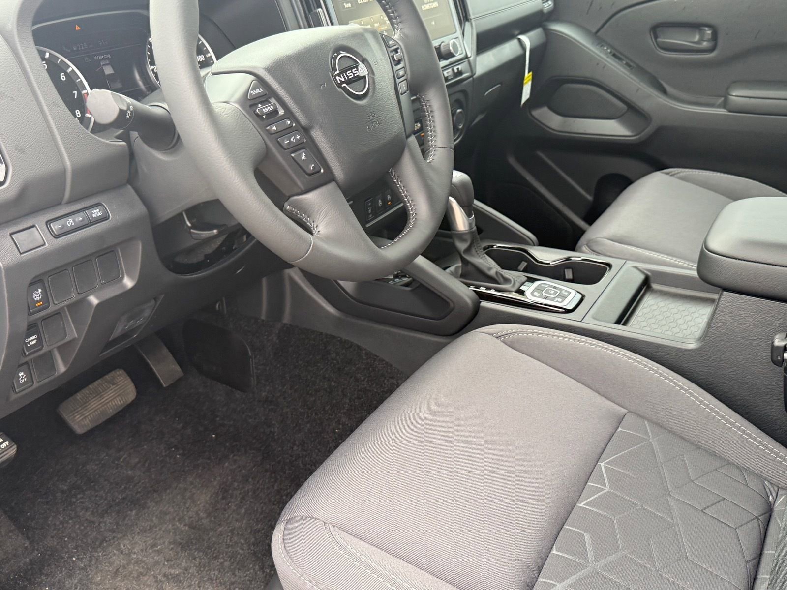 New 2026 Nissan Frontier SV w/ All-Weather Content Package AWD/4WD image 24