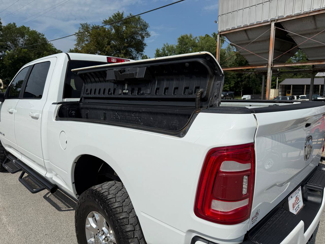 Used 2023 RAM 2500 Laramie AWD/4WD image 4