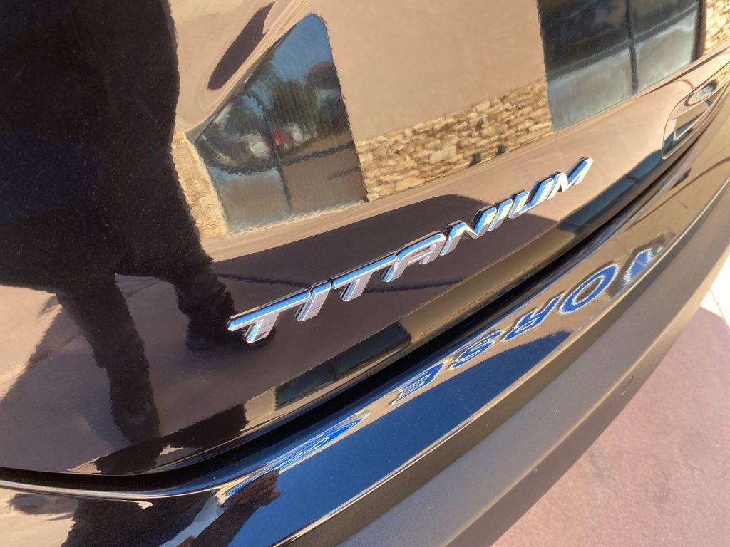 Certified 2022 Ford Edge Titanium AWD/4WD image 41