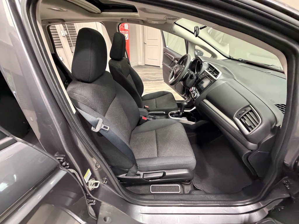 Used 2015 Honda Fit EX image 40