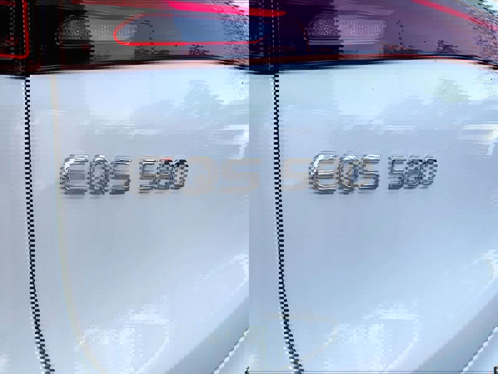 Used 2023 Mercedes-Benz EQS 580 4MATIC SUV image 10