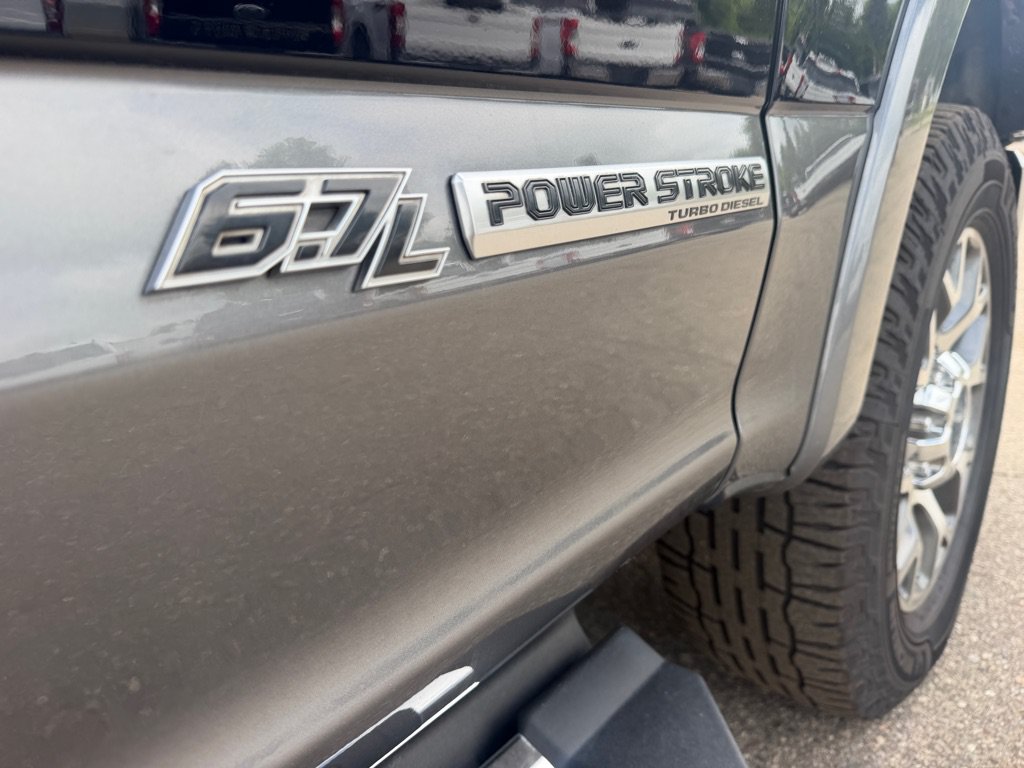 Used 2021 Ford F250 Lariat w/ Lariat Value Package AWD/4WD image 14