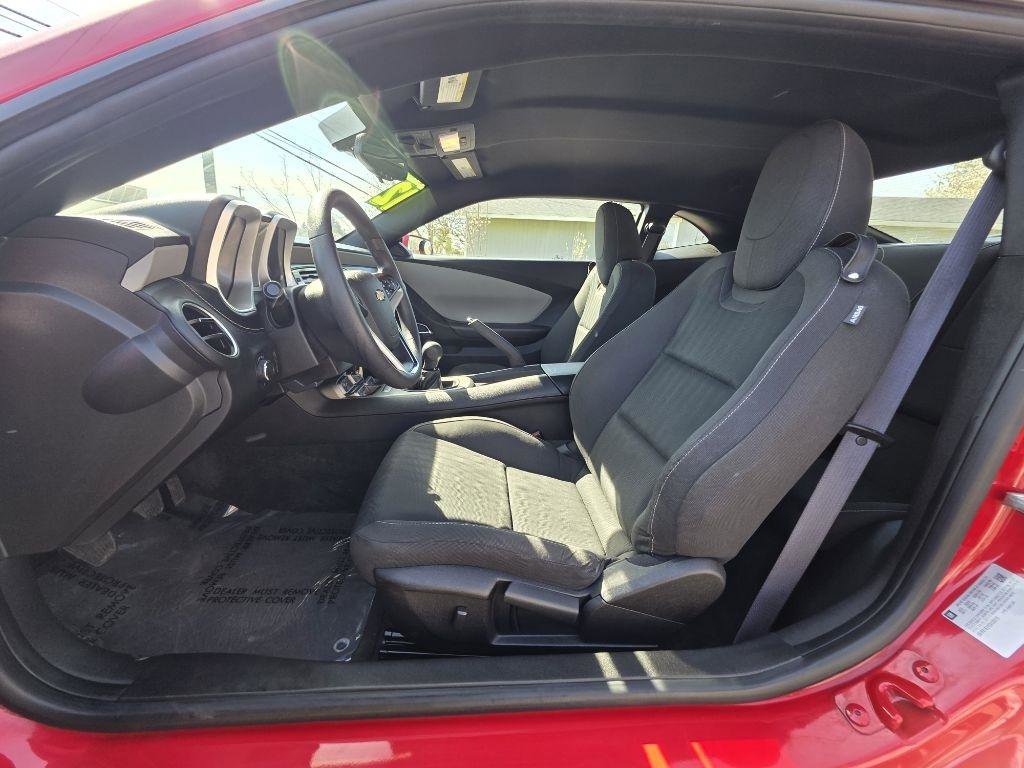 Used 2012 Chevrolet Camaro LS RWD image 10