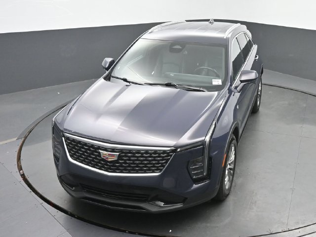 Certified 2025 Cadillac XT4 Premium Luxury FWD image 34