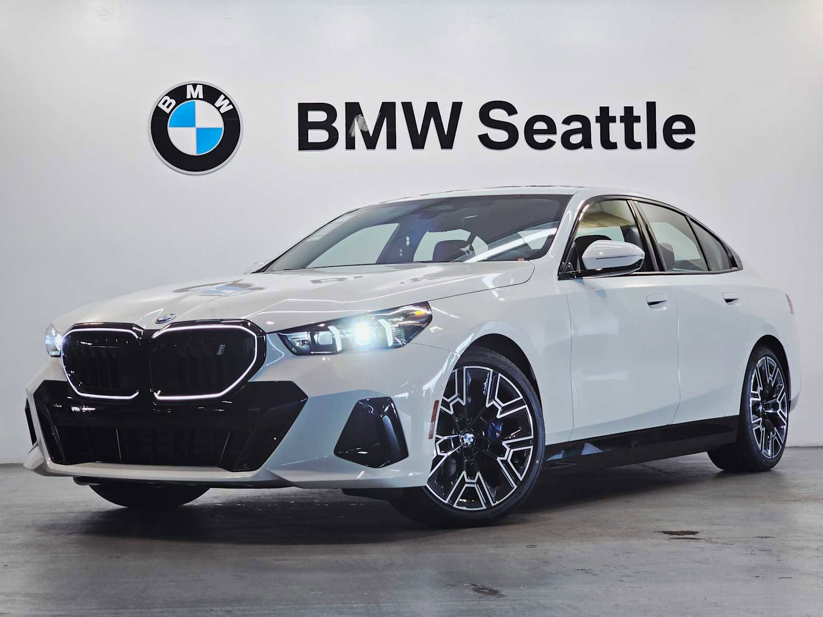 New 2026 BMW i5 eDrive40