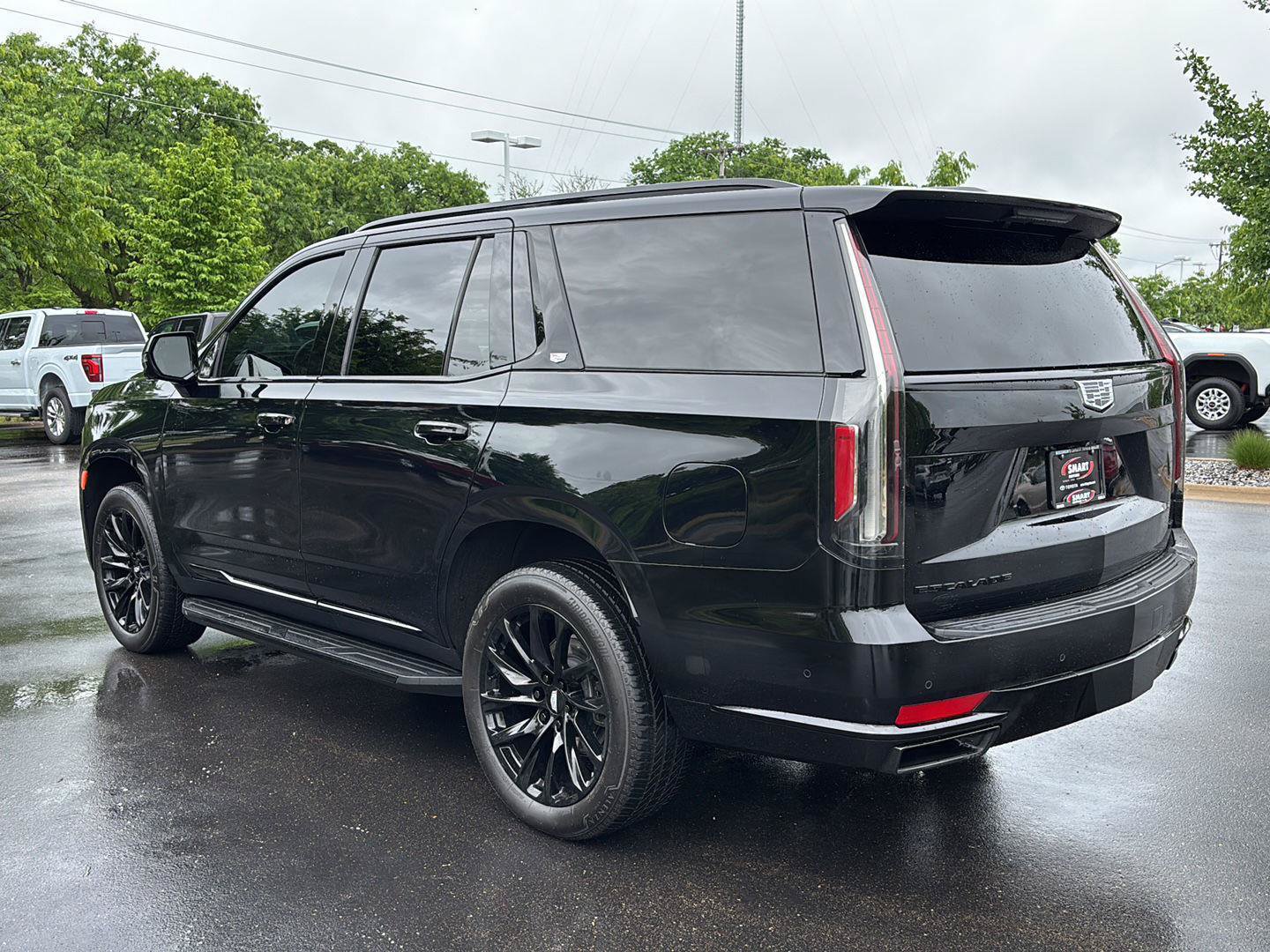 Used 2024 Cadillac Escalade Sport w/ LPO, ONYX Package AWD/4WD image 15