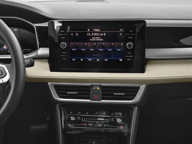 New 2026 Volkswagen Taos SE FWD image 7