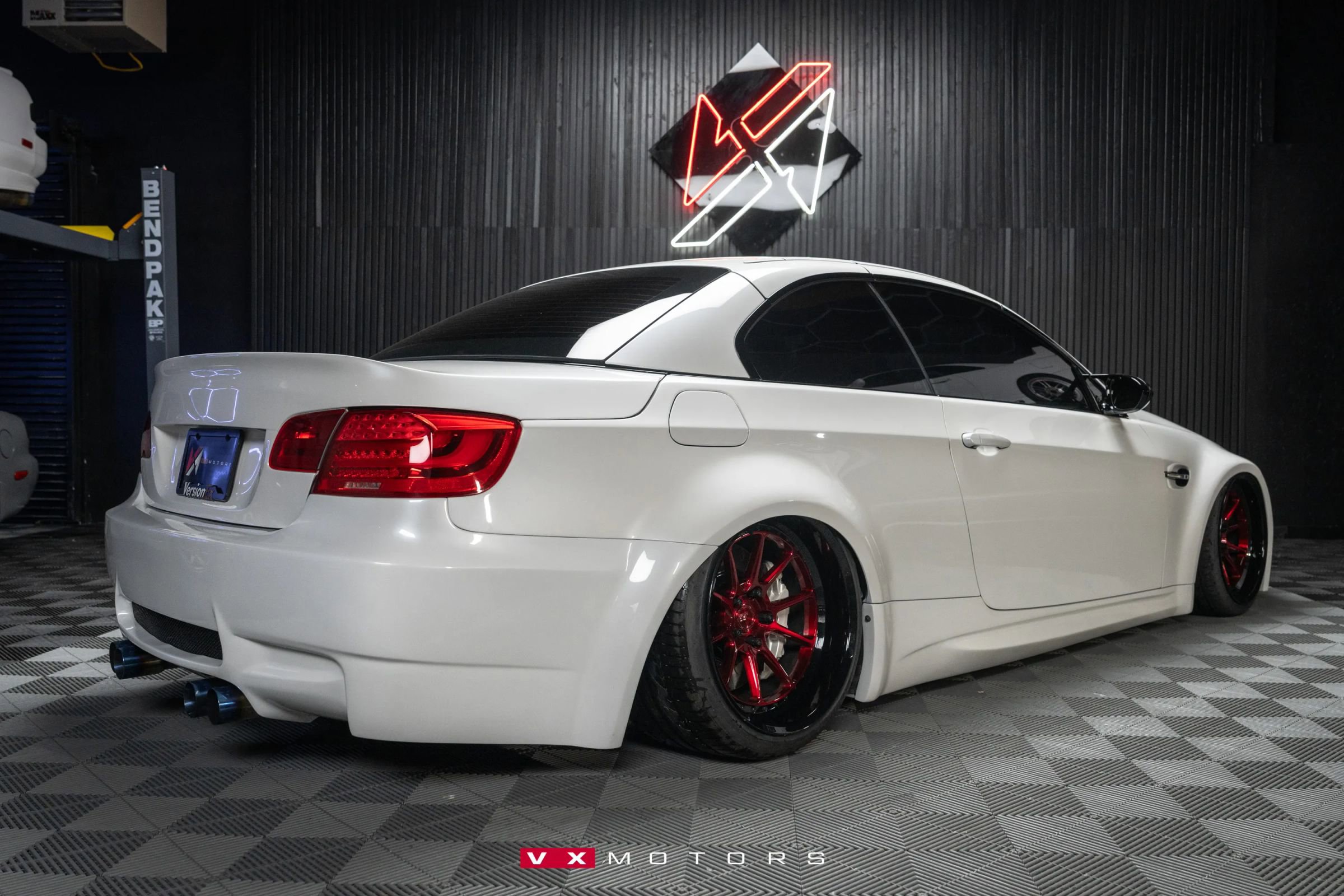 Used 2009 BMW 335i Convertible image 23