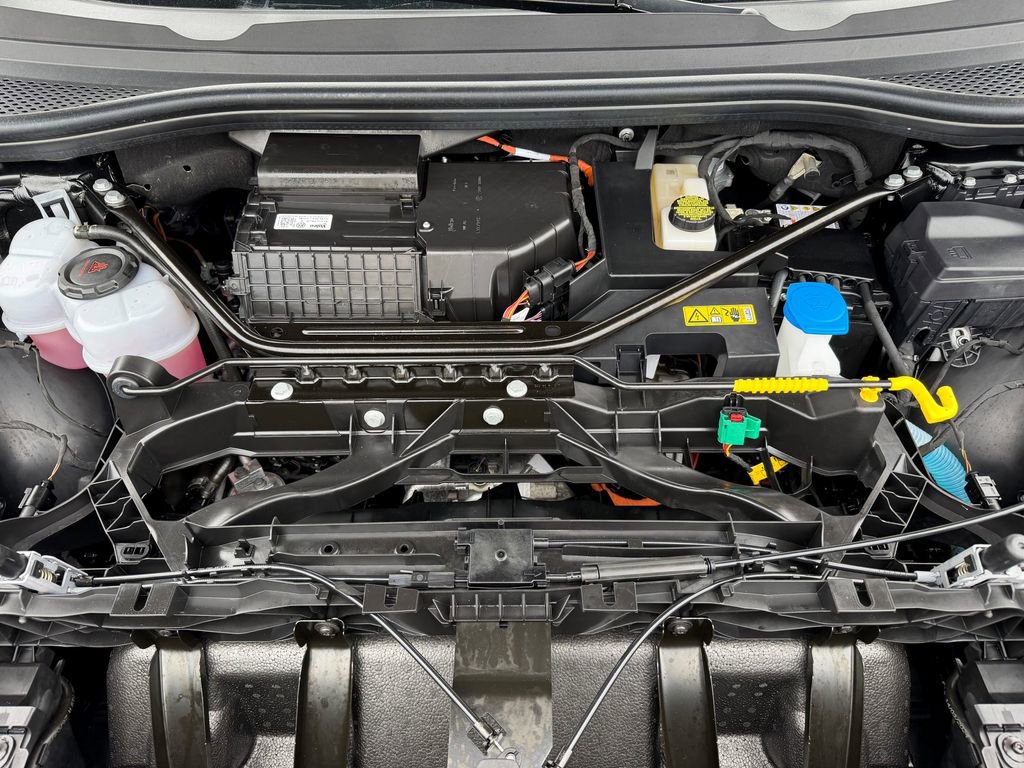 Certified 2024 Audi Q4 e-tron Premium Plus w/ Premium Plus image 38