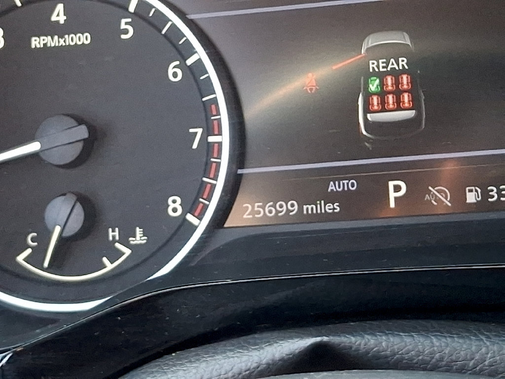 Used 2025 Nissan Pathfinder SV AWD/4WD image 19