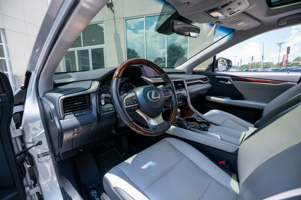 Used 2019 Lexus RX 350L FWD w/ Premium Package image 29