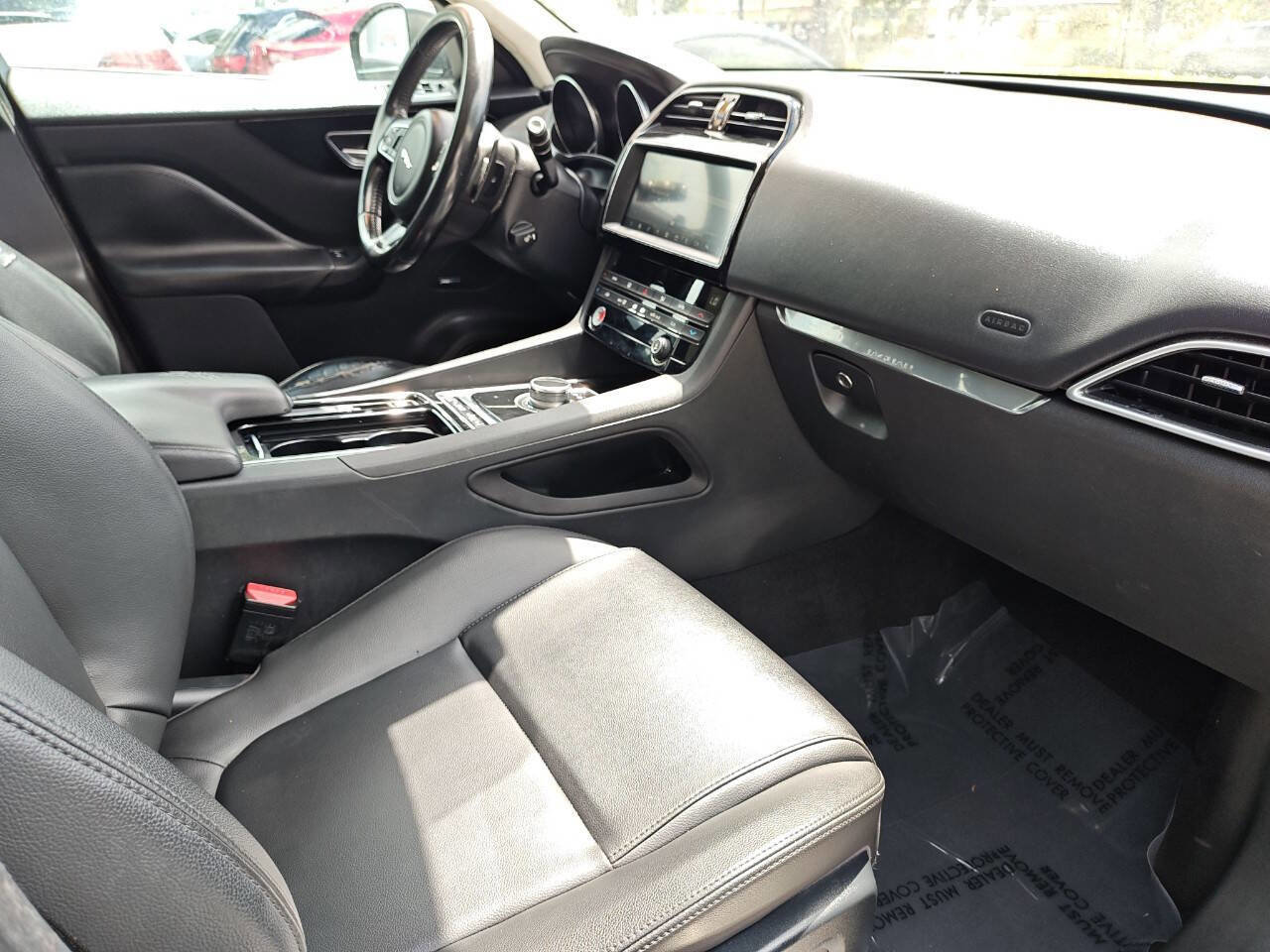 Used 2019 Jaguar F-PACE AWD/4WD image 62