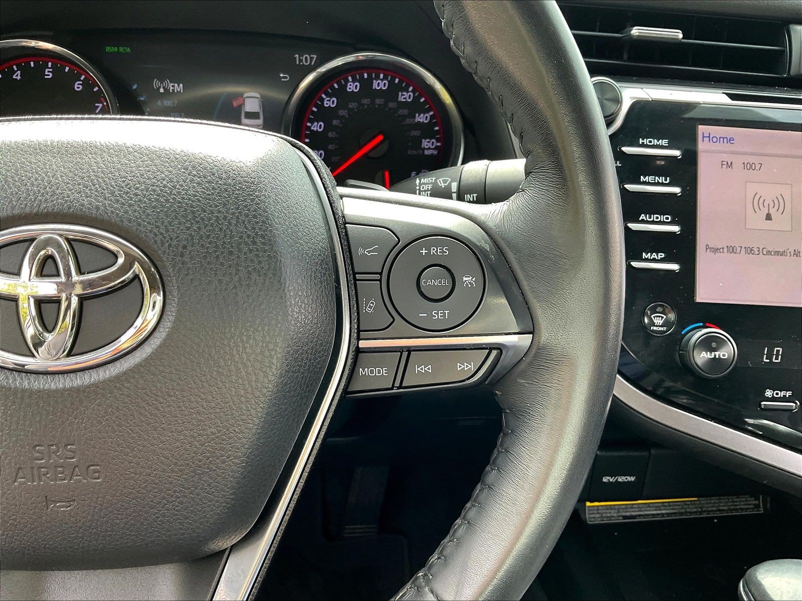 Used 2020 Toyota Camry XSE FWD image 12