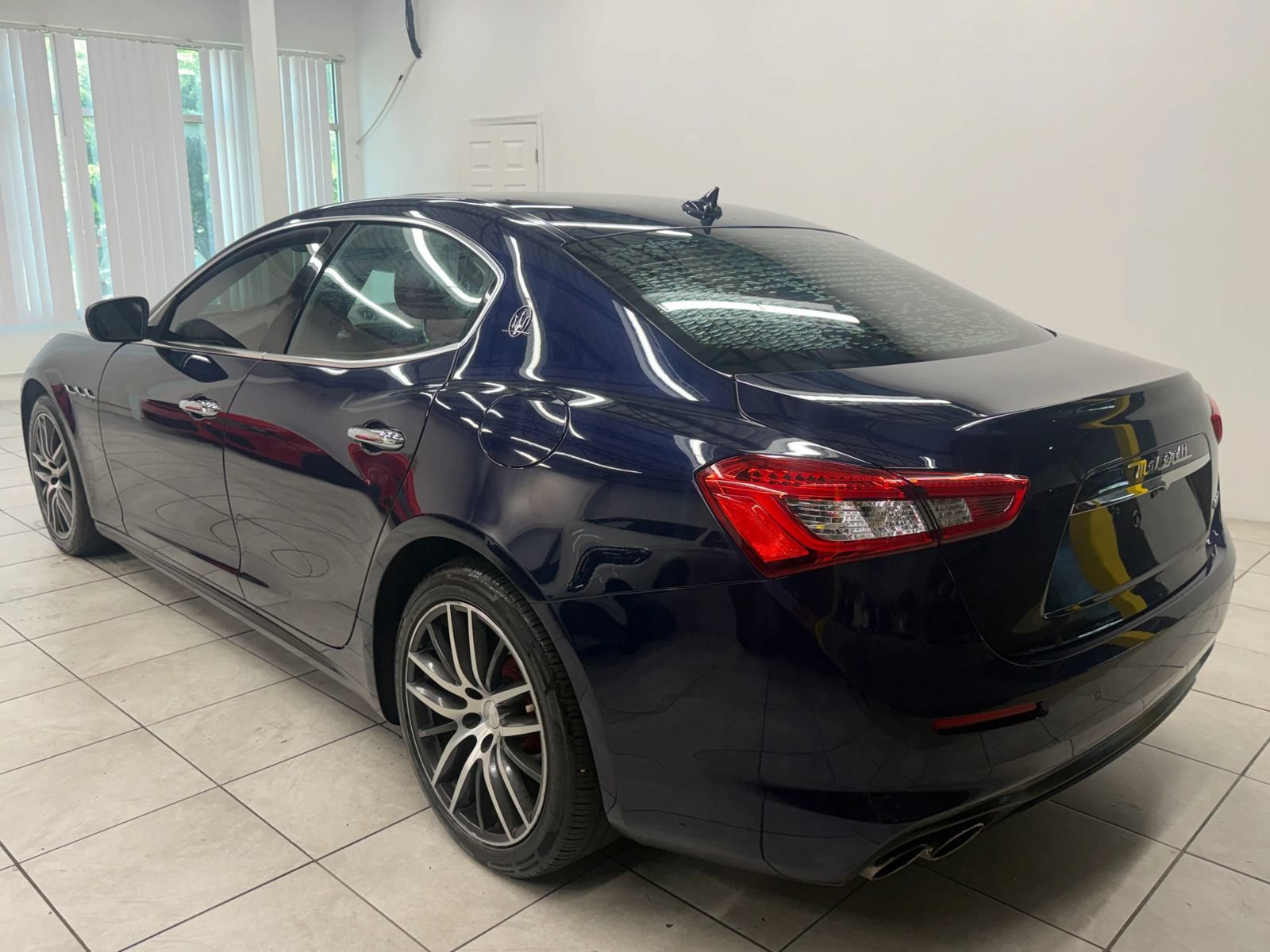 Used 2019 Maserati Ghibli RWD image 7