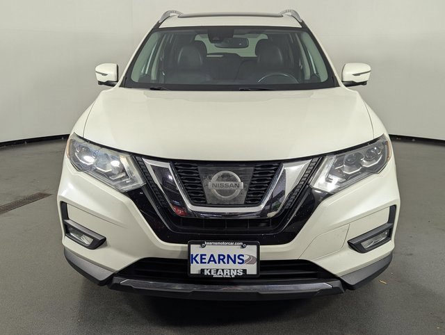 Used 2017 Nissan Rogue SL w/ SL Premium Package image 3