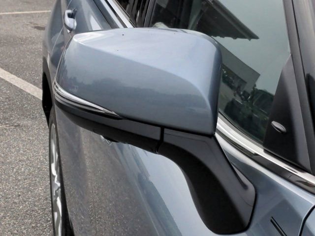 Used 2022 Toyota Highlander Limited image 12