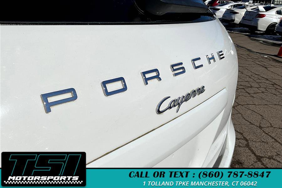 Used 2014 Porsche Cayenne Platinum Edition image 8