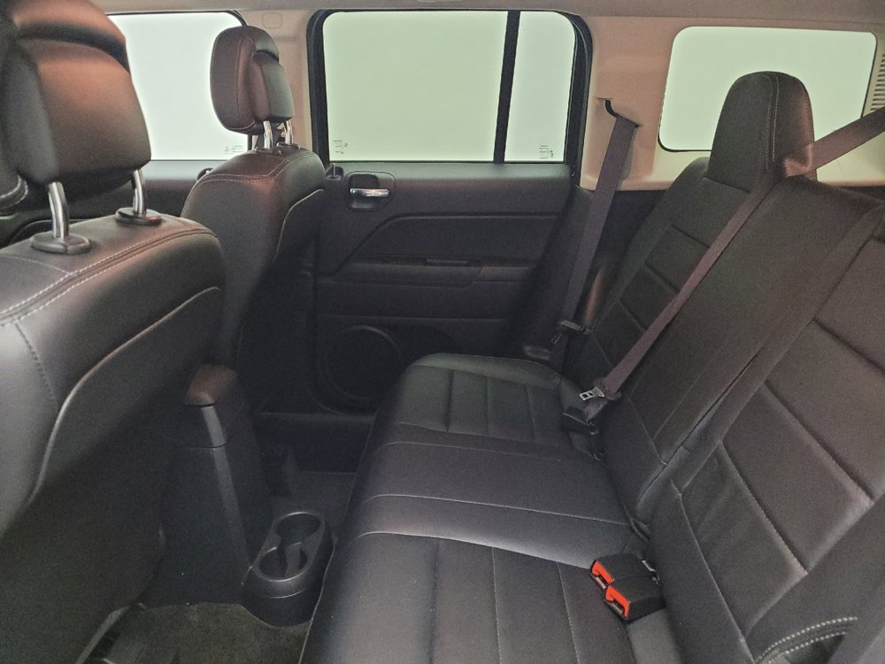 Used 2017 Jeep Patriot High Altitude AWD/4WD image 18
