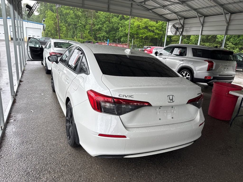 Used 2024 Honda Civic Sport image 4