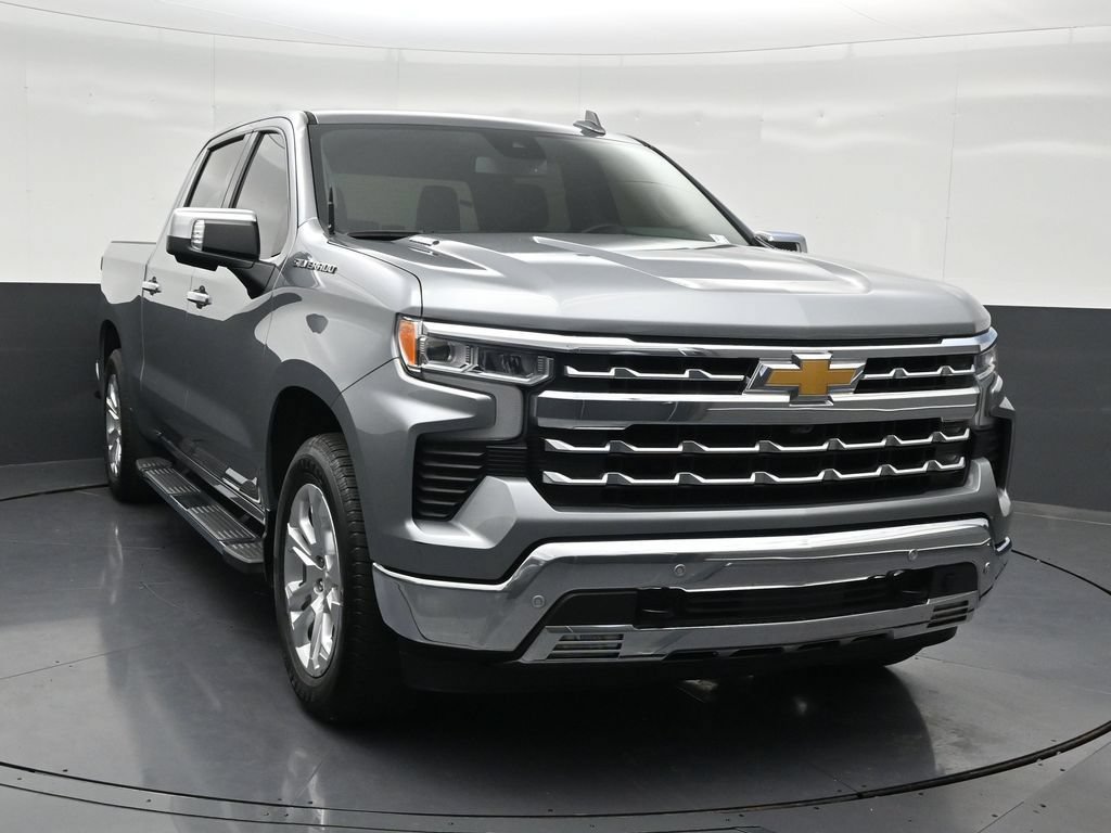 Used 2024 Chevrolet Silverado 1500 LTZ RWD image 8