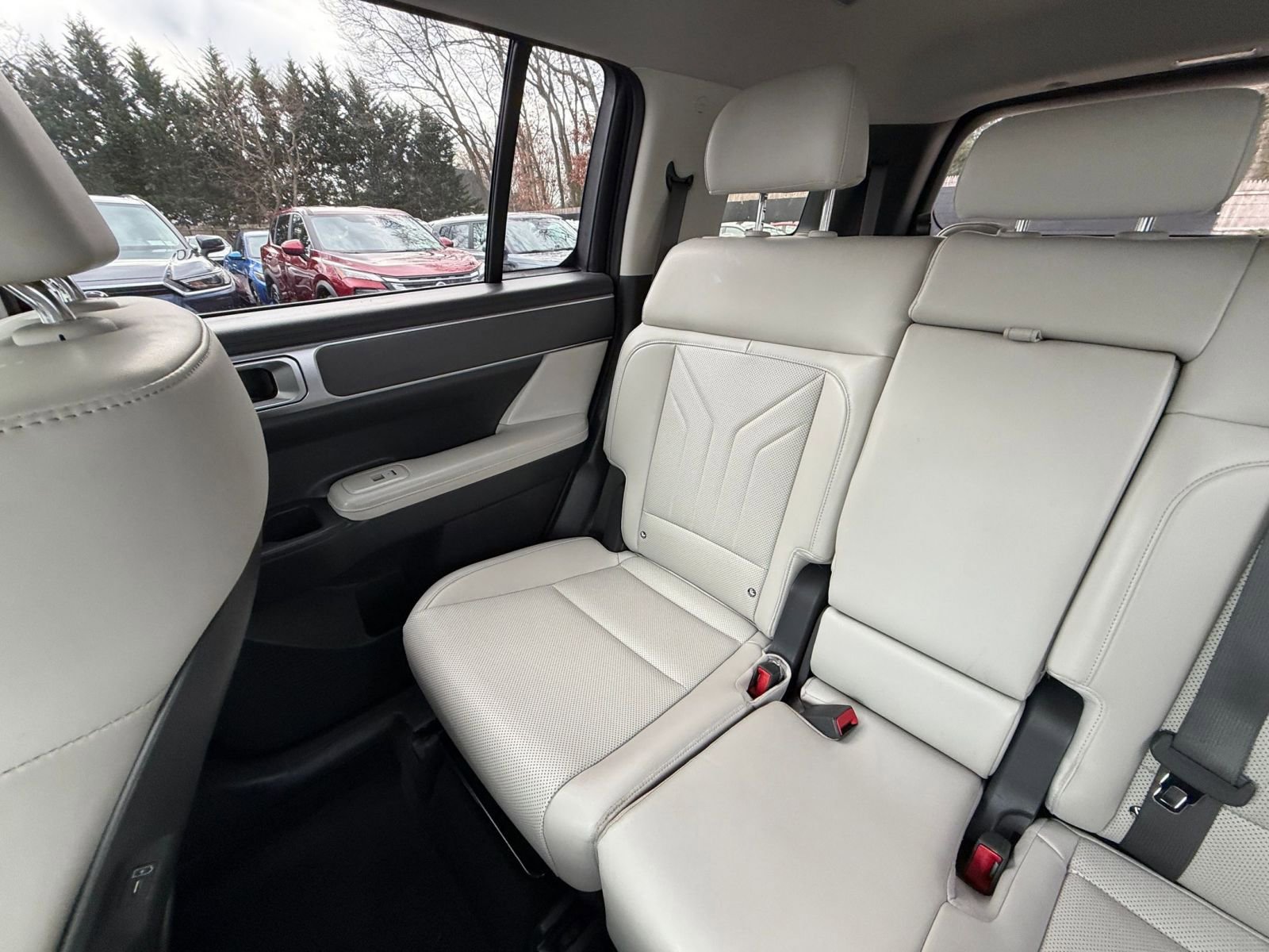 Used 2025 Hyundai Santa Fe SEL image 40