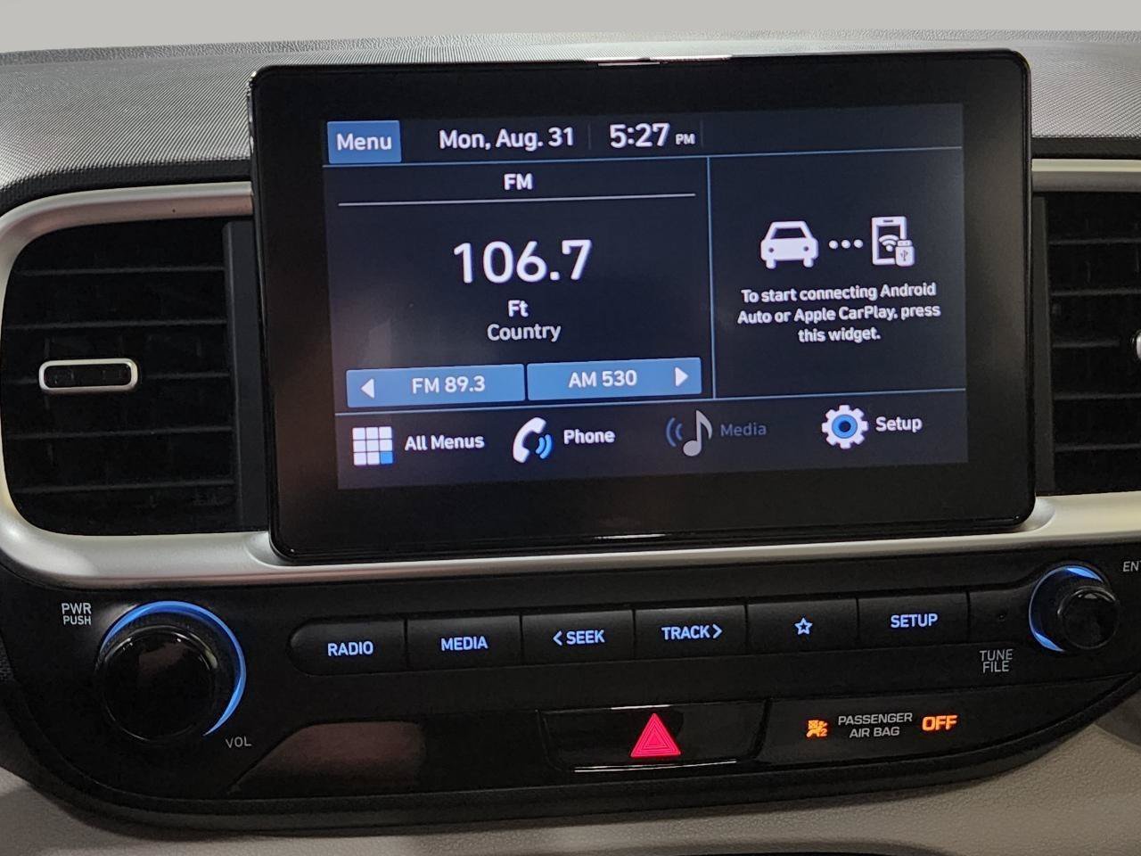 Used 2022 Hyundai Venue SEL FWD image 15
