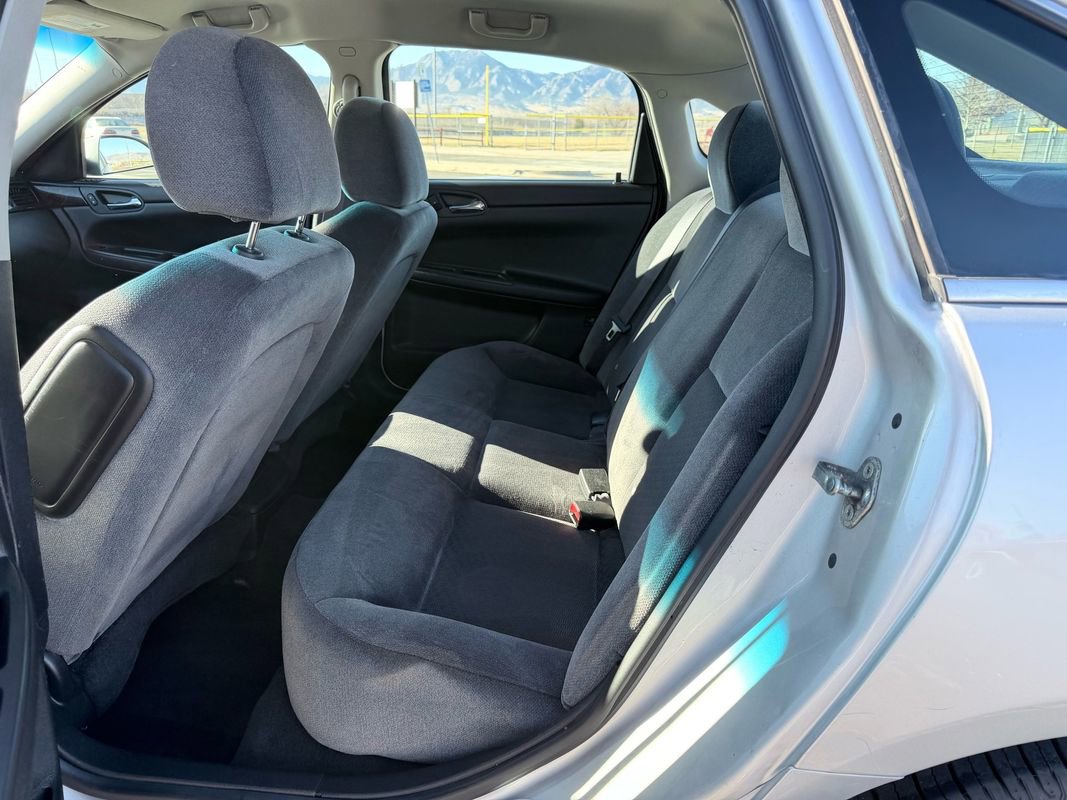 Used 2016 Chevrolet Impala LT image 14