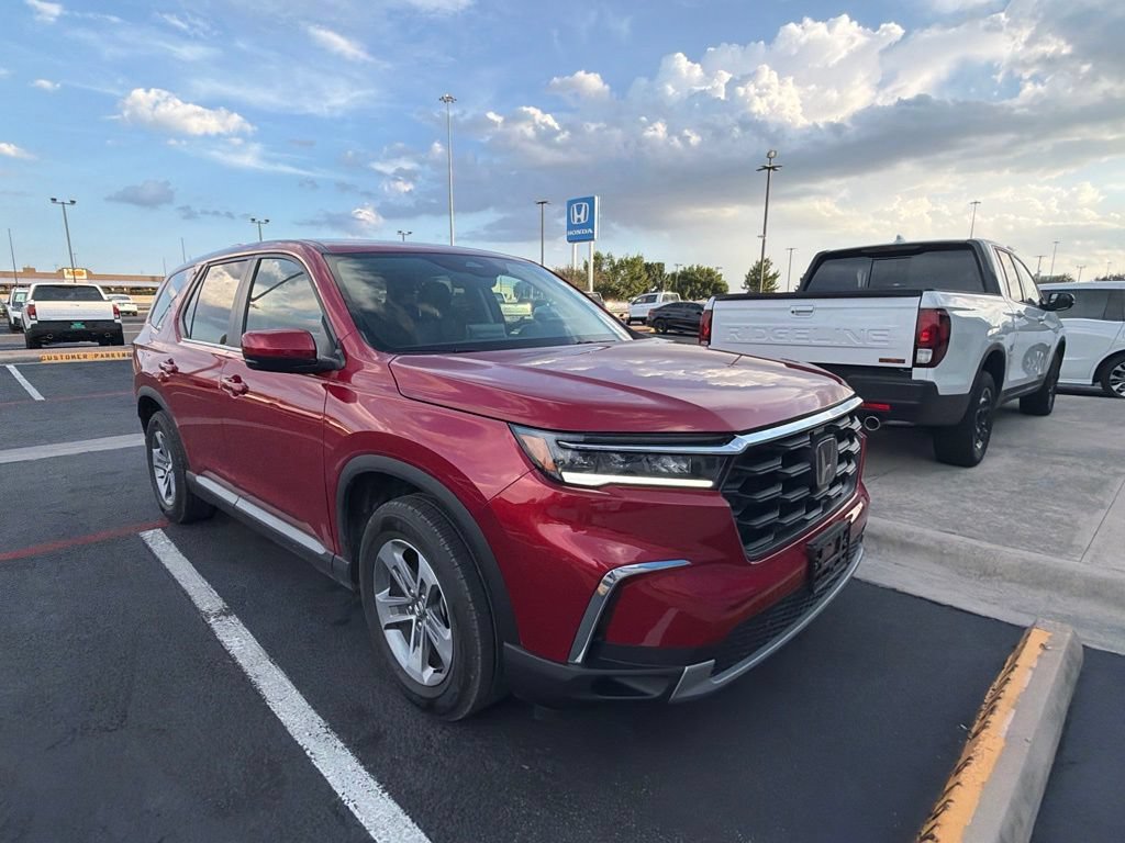 Used 2025 Honda Pilot EX-L image 4